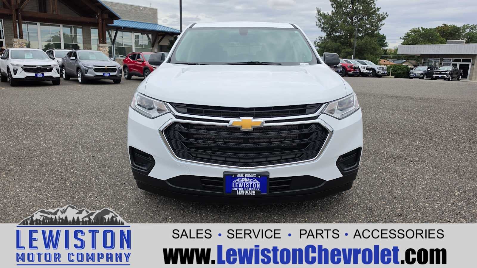 2021 Chevrolet Traverse — side profile view