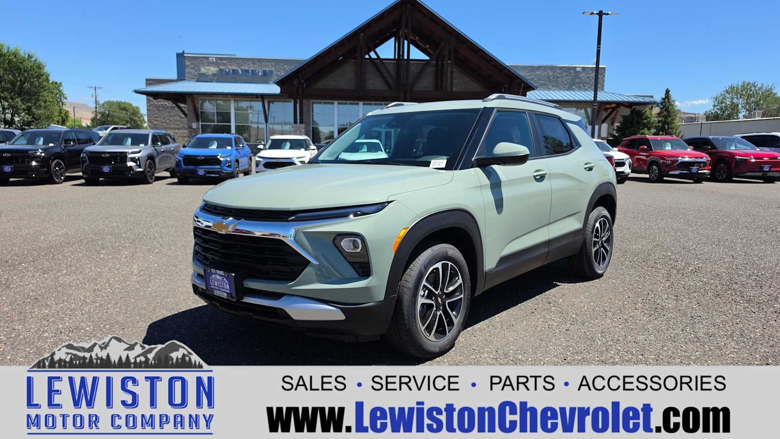 2026 Chevrolet Trailblazer LT in Cacti Green — front three-quarter view